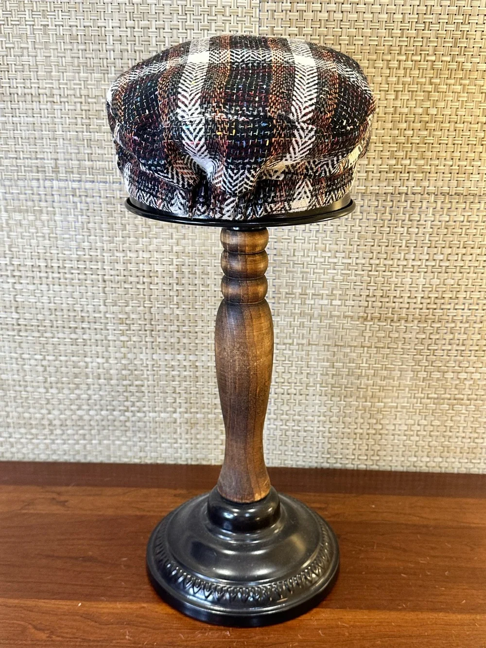 VTG 2000s D&Y Plaid Wool Blend Tweed Newsboy Cap Cabbie Hat